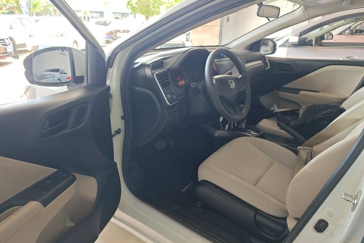 Used Honda Greiz 2016 1.5L CVT Classic Edition
