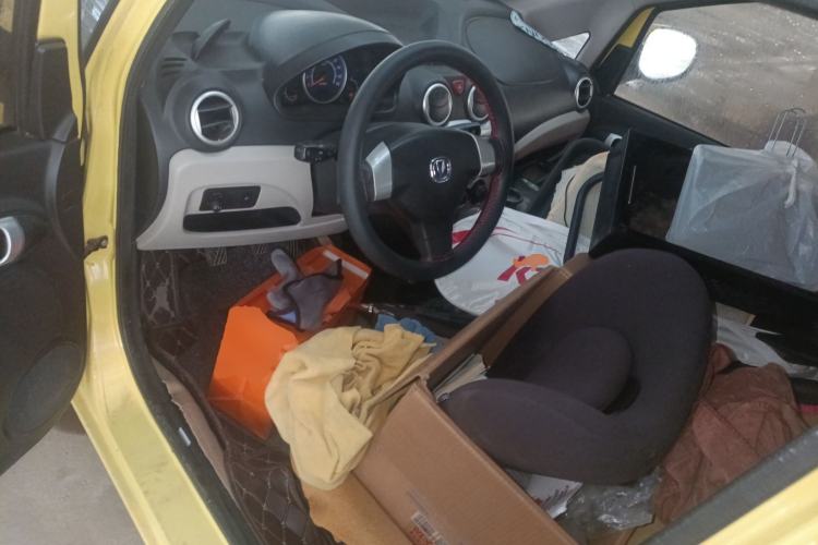 Used CHANGAN Benni mini 2012 1.0L Manual Fashion Edition China IV Standard Steering Wheel