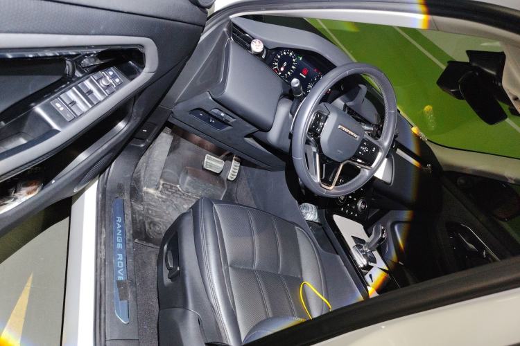 Used Land Rover Range Evoque 2021 Range Rover Velar 249 PS R-Dynamic S Performance Edition Driver Seat