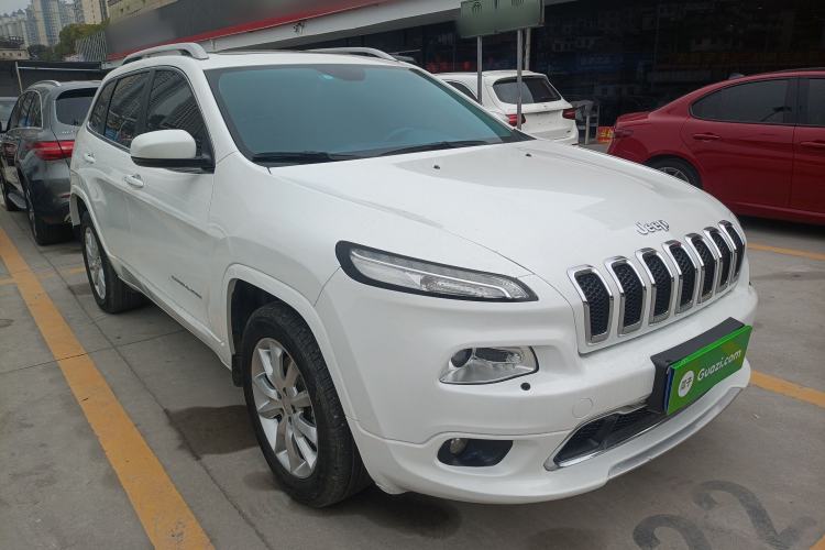 Used Jeep Cherokee 2017 2.4L Professional Smart Edition
