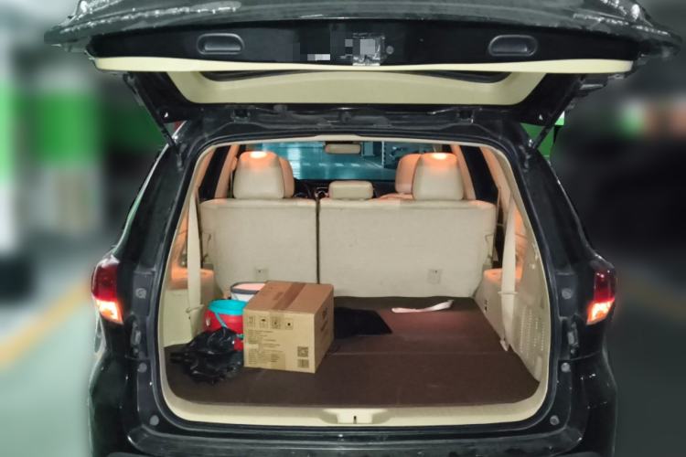 Used Toyota Highlander 2018 2.0T Four-Wheel Drive Luxury Edition 7 Seats China V Emission Standard