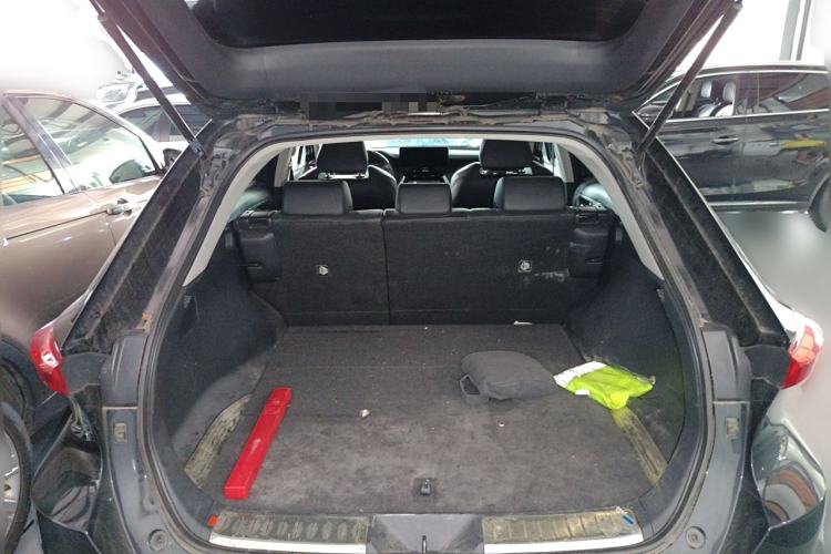 Used Toyota Harrier 2023 Dual-Engine 2.5L CVT Two-Wheel Drive Luxury Edition Trunk