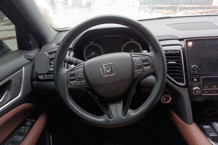 Used Honda UR-V 2023 370TURBO Two-Wheel-Drive Luxury Edition