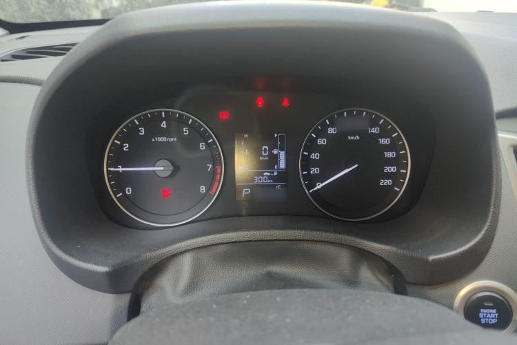 Used Hyundai ix25 2015 2.0L Automatic Two-Wheel Drive Intelligent GLS Instrument Cluster
