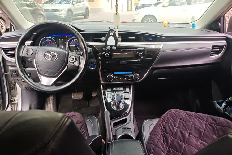 Used Toyota Corolla 2016 Dual-Engine 1.8L E-CVT Elite Edition