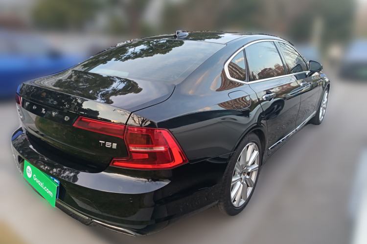 Used Volvo S90 2018 T5 Prestige Edition Rear Right 45 Deg