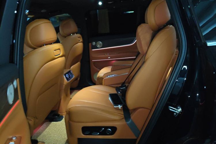 Used Hima AITO M9 2025 Extended-Range Ultra Version 52 kWh 6-Seater
