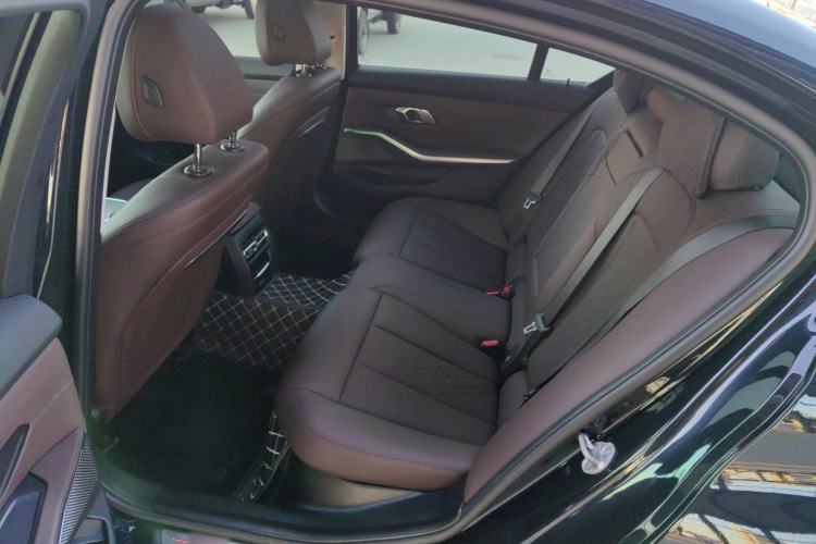 Used BMW i3 2024 eDrive 35 L
