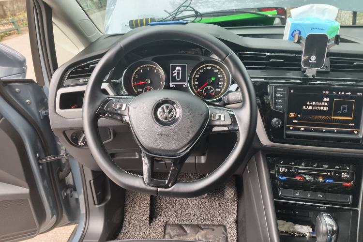 Used Volkswagen Touran 2021 Volkswagen Touran L 280TSI DSG Boundary Edition 7-Seater