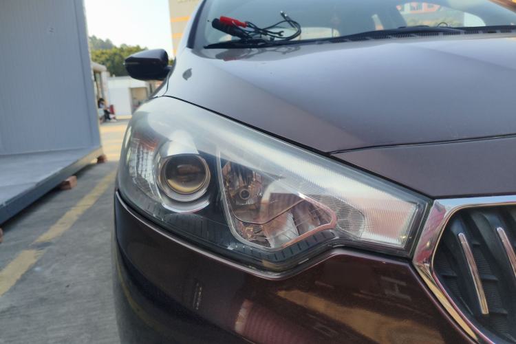 Used Kia K3 2013 1.6L Automatic DLX Right Front Headlight