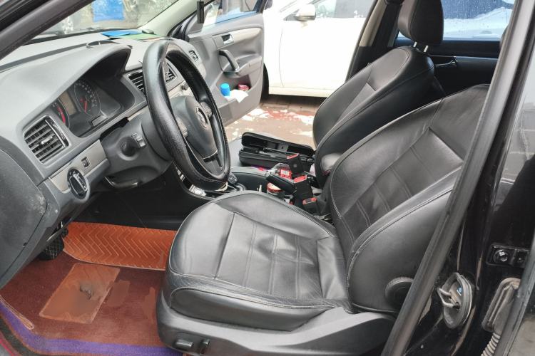 Used Volkswagen Lavida 2013 Revised Version 1.4 TSI DSG Luxury Edition Left Front Seat