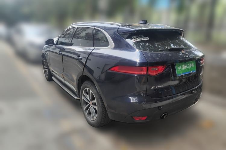 Used Jaguar F-PACE 2016 2.0T Two-Wheel-Drive R-Sport Sport Edition Rear Left 45 Deg