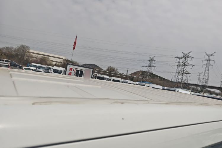 Used SAIC MAXUS Xintu V80 2024 Facelift Aoyuntong 6AMT Short Wheelbase Ultra-Low Roof 147 Ps 5/6 Seats Roof