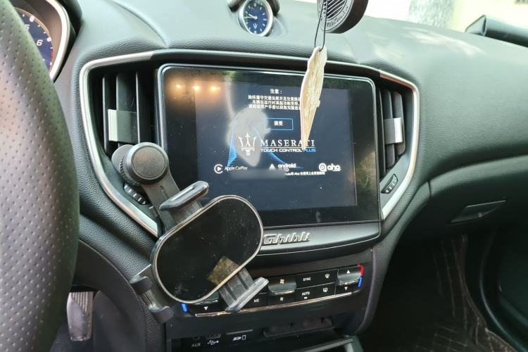 Used Maserati Ghibli 2017 3.0T Standard Edition Audio And AC Panel