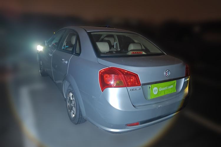 Used Buick Excelle 2013 1.5L Manual Classic Model
