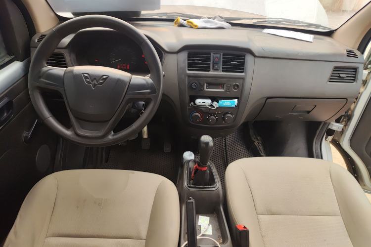 Used Wuling Rongguang 2015 1.2L S Base Model CNG