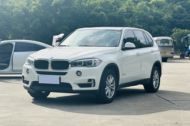 Used BMW X5 2016 xDrive35i parallel import
