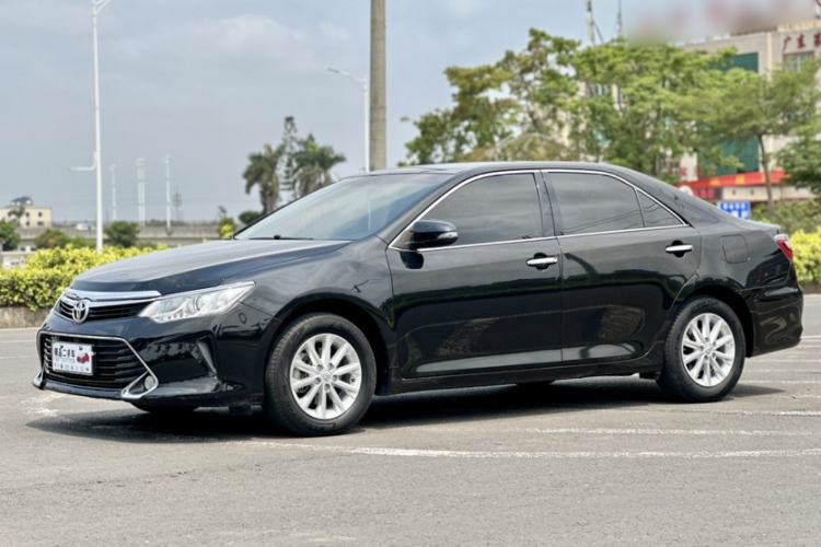 Used Toyota Camry 2016 2.0G 10th Anniversary Leading Edition