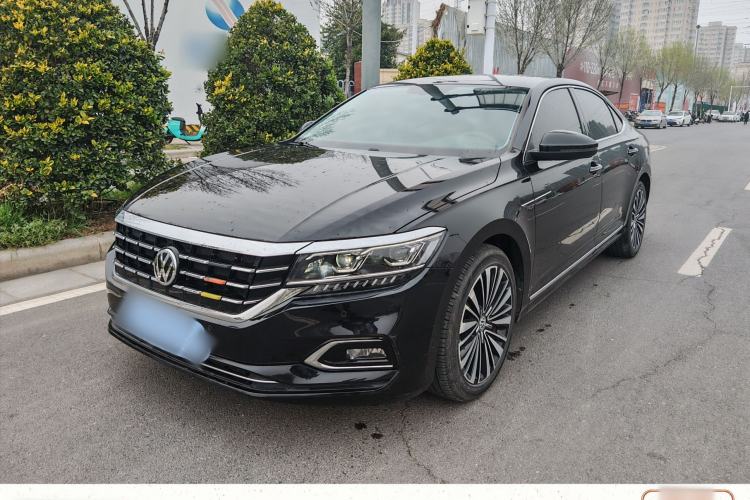 Used Volkswagen Passat 2020 330TSI Luxury Edition China VI