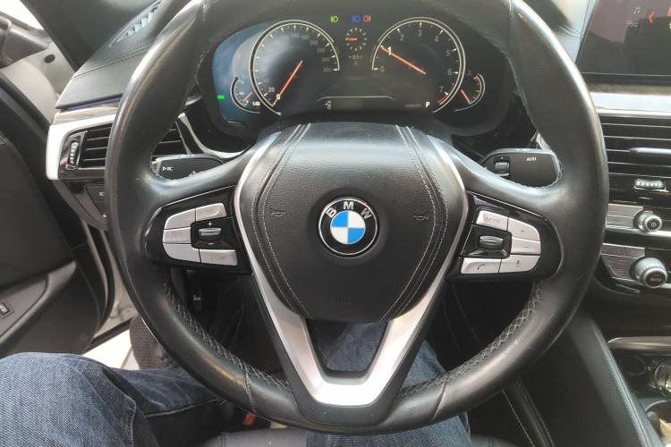 Used BMW 5 Series 2018 525Li M Sport Package
