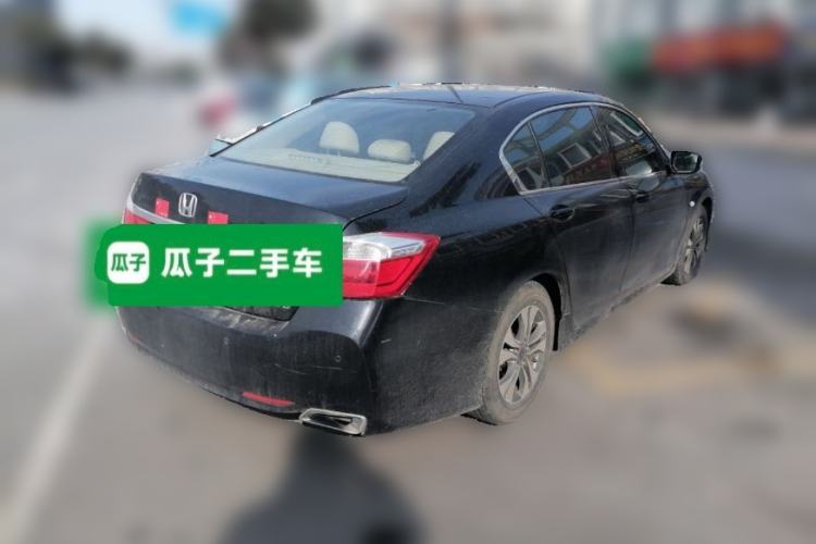 Used Honda Accord 2014 2.0L EXN Luxury Navigation Edition Rear Right 45 Deg