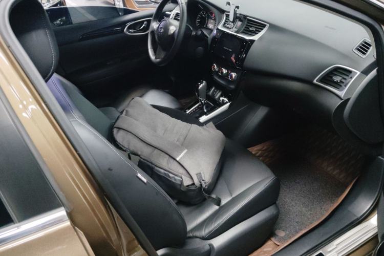 Used Nissan Sylphy 2019 1.6XV CVT Smart Connect Luxury Edition China VI Standard Right Front Seat