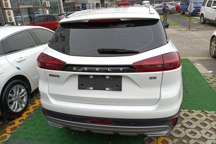 Used Geely Auto Emgrand X7 Sport 2022 1.8TD DCT Zhiya Trim
