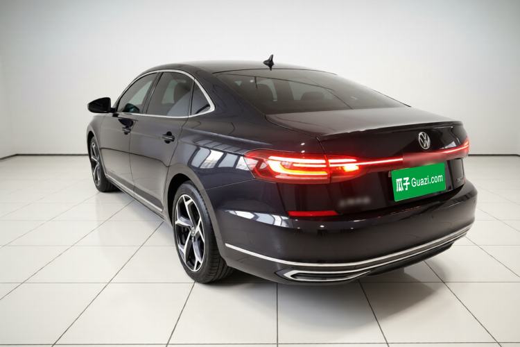 Used Volkswagen Passat 2024 380TSI Starry Dragon Edition Exterior 2