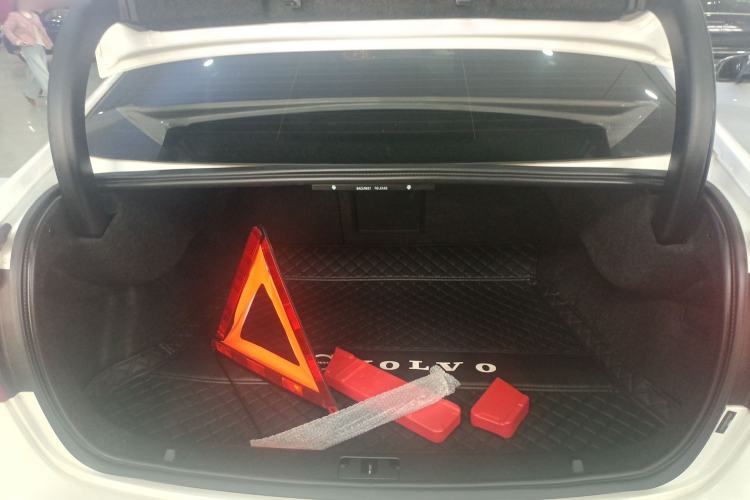 Used Volvo S60 2019 S60L Facelift T5 Intelligent Advanced Edition