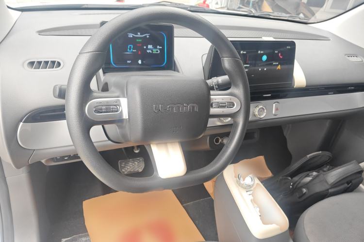 Used CHANGAN NEVO Lumin 2023 205km Xiangqin Version
