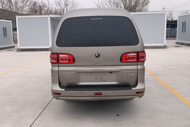 Used FORTHING Lingzhi 2022 Striving Version M5L 1.6L Base Model 9-Seater