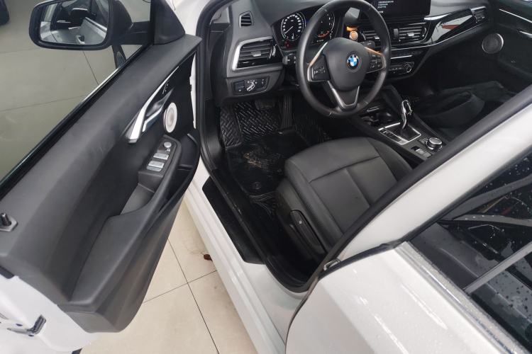 Used BMW 1 Series 2023 120i M Sport Edition Driver Seat