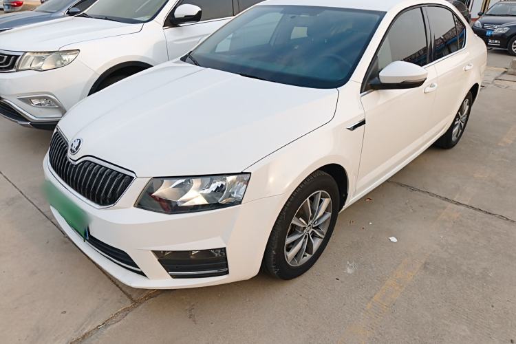 Used Skoda Octavia 2017 1.6L Manual Front-Wheel-Drive Version
