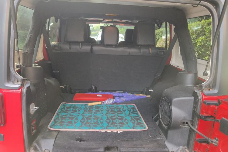 Used Jeep Wrangler 2014 3.0L Sahara Four-Door Edition