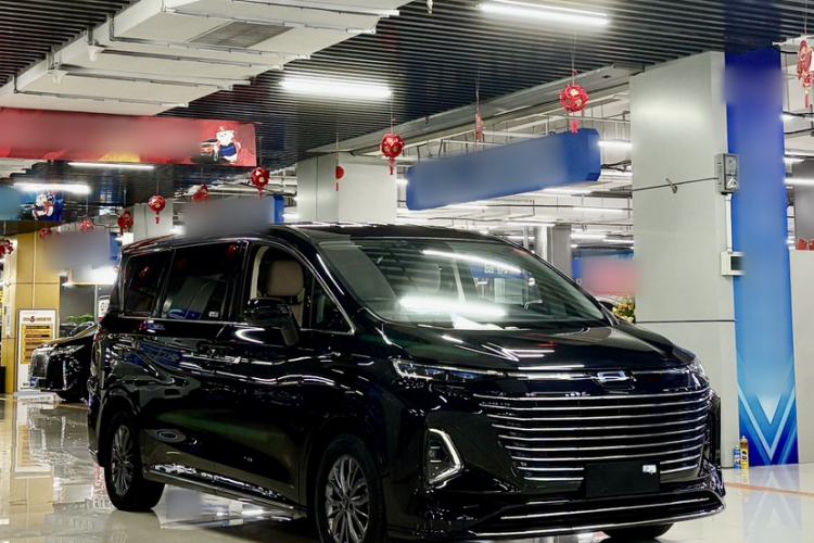 Used Bestune M9 2023 2.0T Ultimate Edition