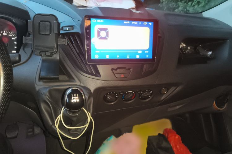 Used Ford Transit 2020 2.0T Diesel Multi-Function Commercial Vehicle Mid-Chassis Low-Roof Design with Dual Rear Doors Meeting China VI Emission Standards
