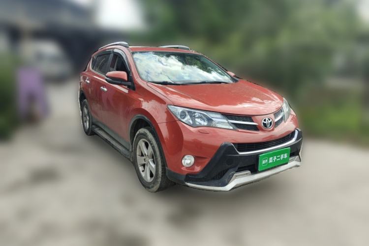 Used Toyota RAV4 2013 2.5L Automatic 4x4 Elite Edition Front Right 45 Deg