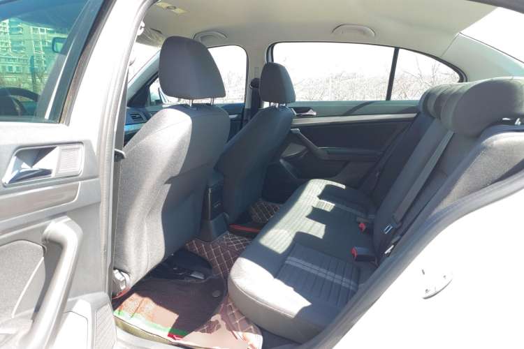 Used Volkswagen Lavida 2019 1.5L Automatic Fashion Edition China VI