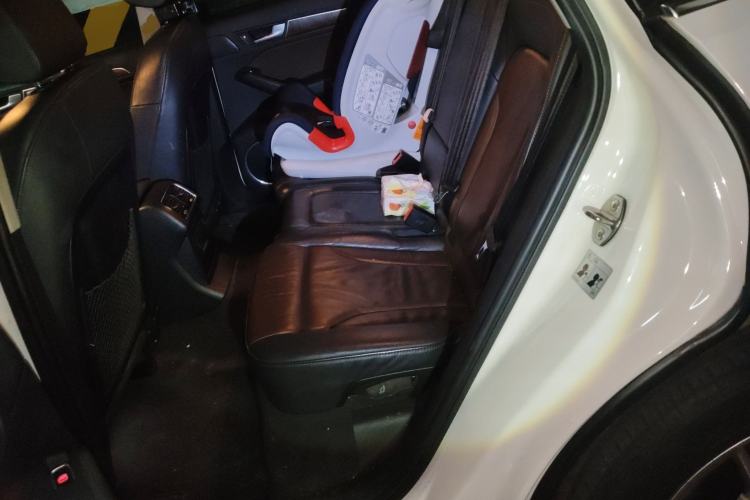 Used Audi Q5 2016 40 TFSI Comfort Model Left Rear Seat