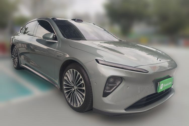 Used Nio ET7 2022 75 kWh Front Right 45 Deg