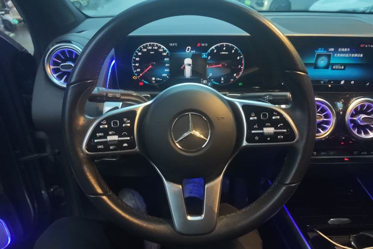 Used Mercedes-Benz GLB 2020 GLB 200 Dynamic Edition Steering Wheel