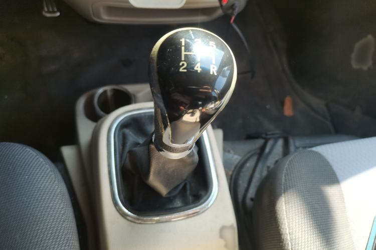 Used CHANGAN KAICHENG Ruixing M80 2018 1.5L Comfort Version Flat-Top Liftback 4G15S Gear Lever
