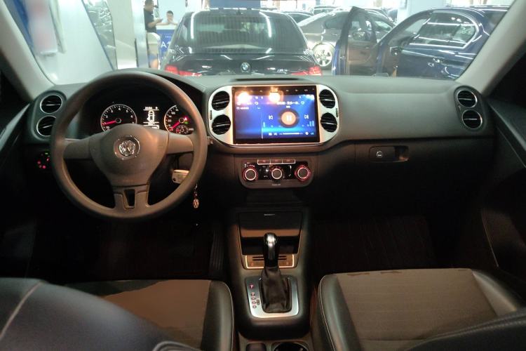 Used Volkswagen Tiguan L 2016 300TSI Automatic Two-Wheel Drive Trend Edition