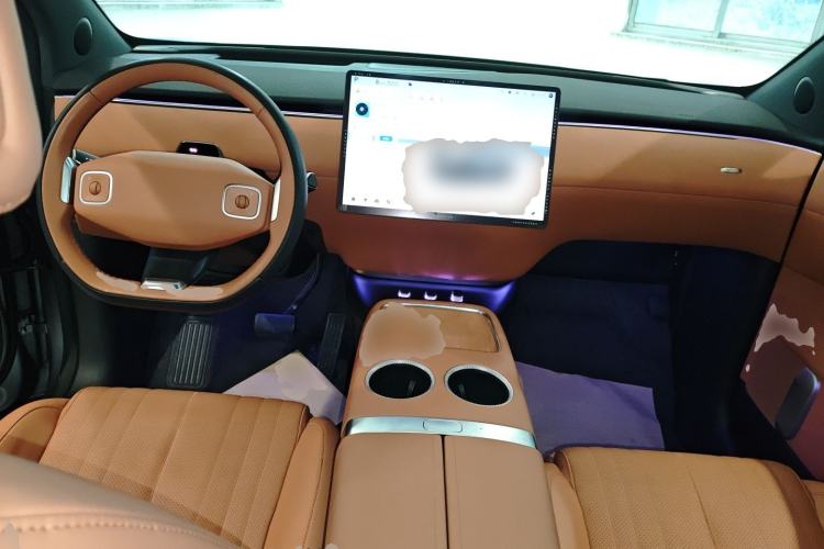 Used CHANGAN NEVO E07 2025 All-Electric 4x4 90kWh Ultra High-Performance Edition Center Console