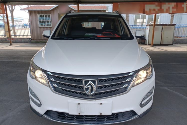 Used Baojun 560 2016 1.8L Manual Luxury Edition