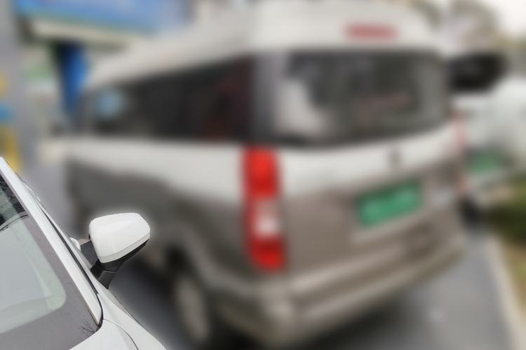 Used Jinbei New Hiace X30L 2018 1.5L Box Truck Wealth Edition DLCG14