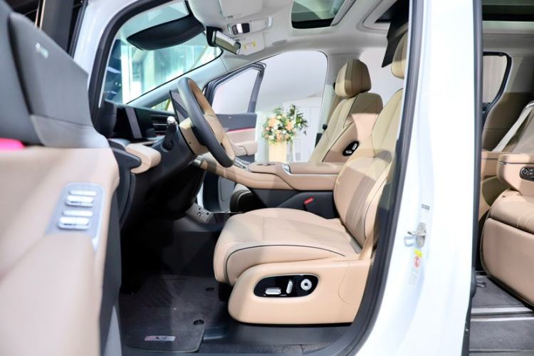 Used XPeng X9 2025 740 Ultra-Long Range Max