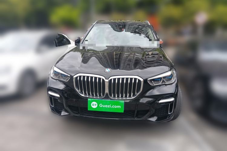 Used BMW X5 2022 xDrive 30Li Luxury M Sport Package
