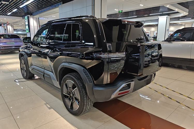 Used Formula Leopard Titanium 3 2025 501KM All-Wheel Drive Intelligent Driving Ultra Version