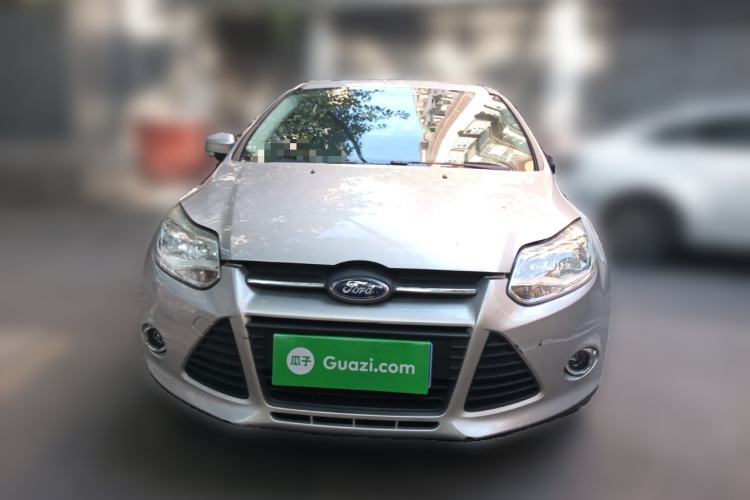 Used Ford Focus 2012 Sedan 1.6L Automatic Fashion Edition
